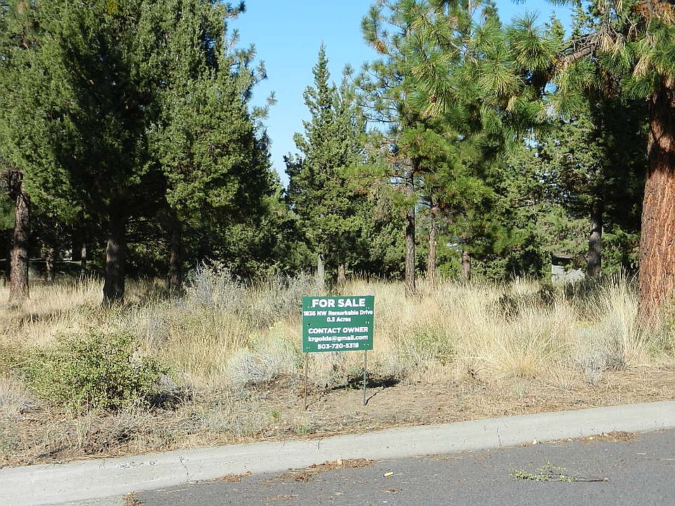 1836 NW Remarkable Dr