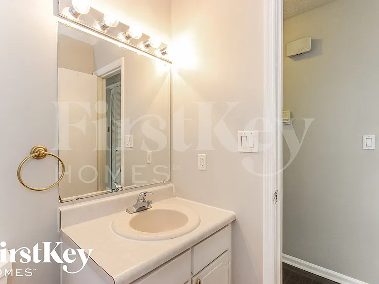 2847 Haddon Dr — Photo 12