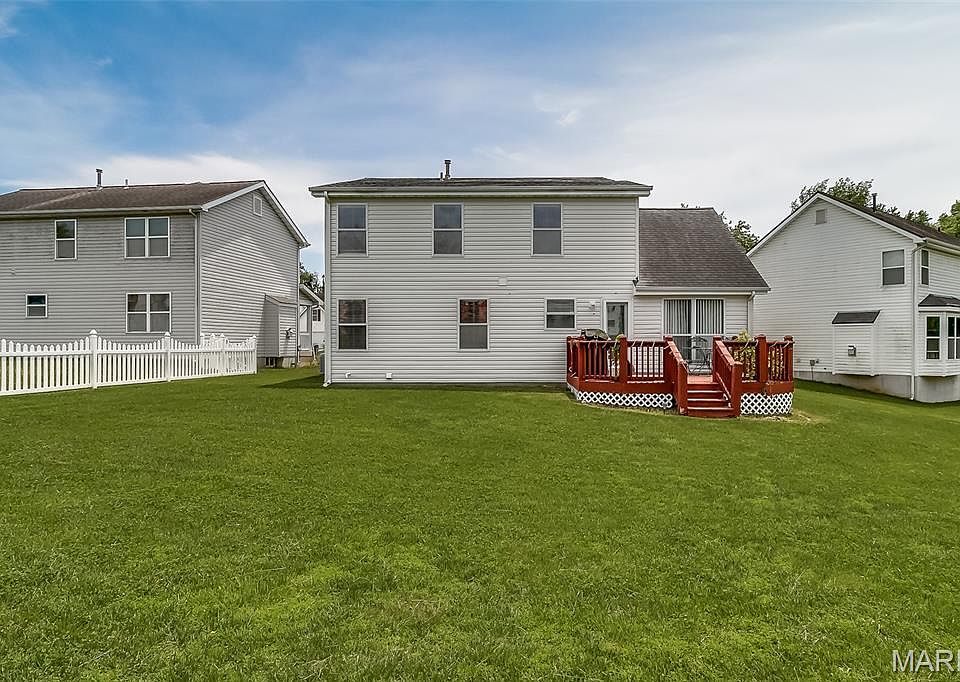 4647 Robbins Grove Dr, Florissant, MO 63034 | MLS #26022467 | Zillow
