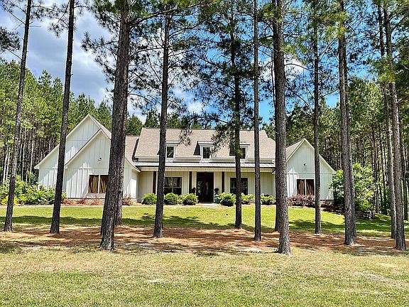 2nd image of 790 Clover Ridge Way