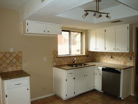 4th image of 12003 Ladrido Ln