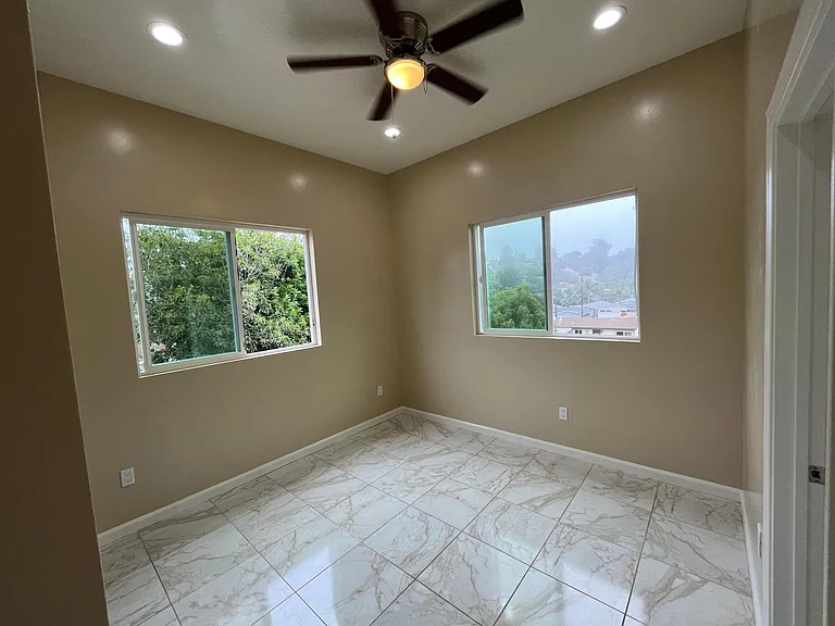 4932 Campanile Dr — Photo 77