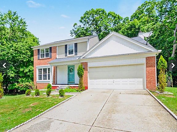 4th image of 425 Thornridge Ct