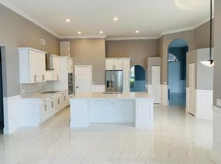 19162 Cloister Lake Ln, Boca Raton, FL 33498