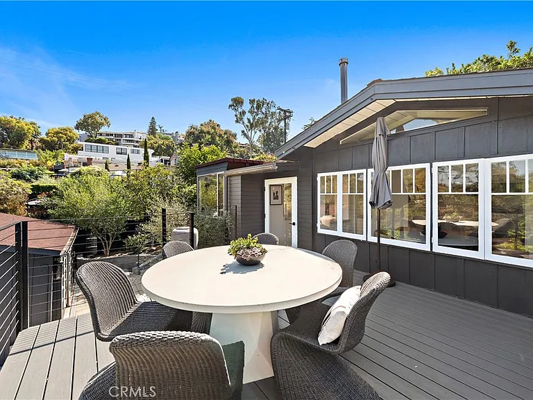 592 Bluebird Canyon Dr — Photo 20