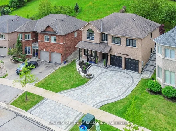 577 Royalpark Way, Vaughan, ON L4H 1K2