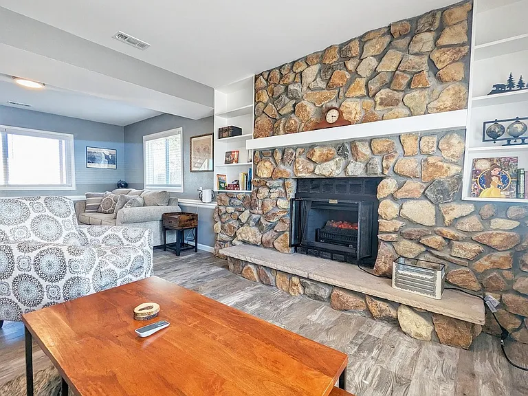 3330 Mirage Dr — Photo 36