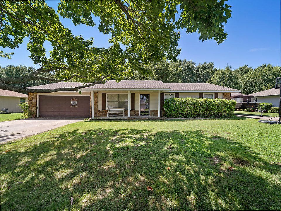 1st image of 1406 Orchard Dr