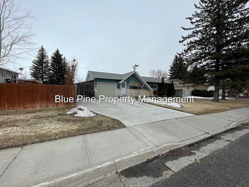 1st image of 1880 Olympia Dr