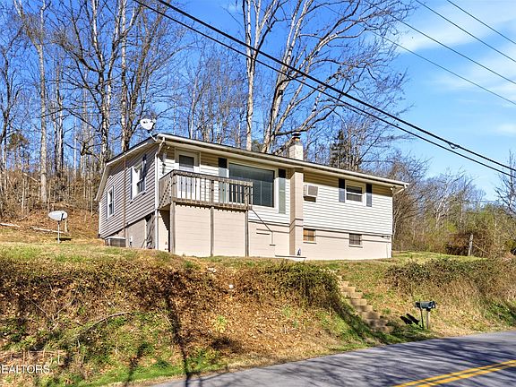 2nd image of 950 Indian Gap Rd