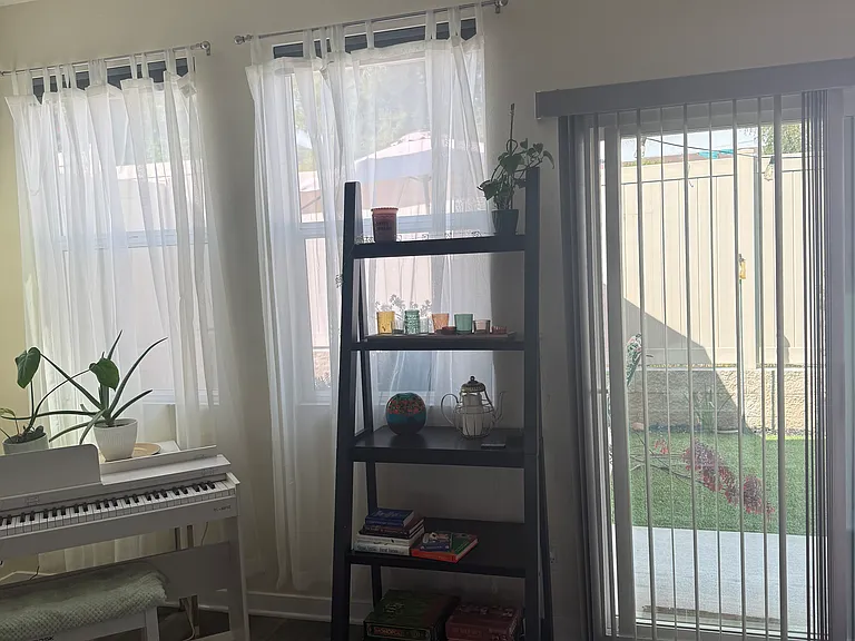 7958 Robinson Ln — Photo 11