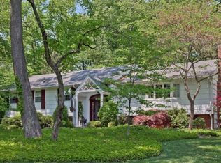 16 Summit Rd, Morristown, NJ 07960