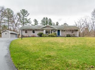 265 Searles Rd, Pomfret Center, CT 06259