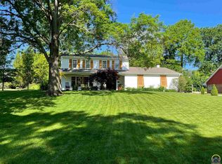 1535 SW Lakeside Dr, Topeka, KS 66604