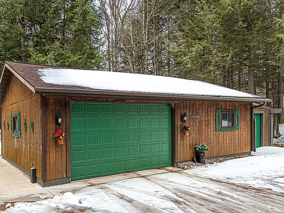 3rd image of 6914 Connors Rd