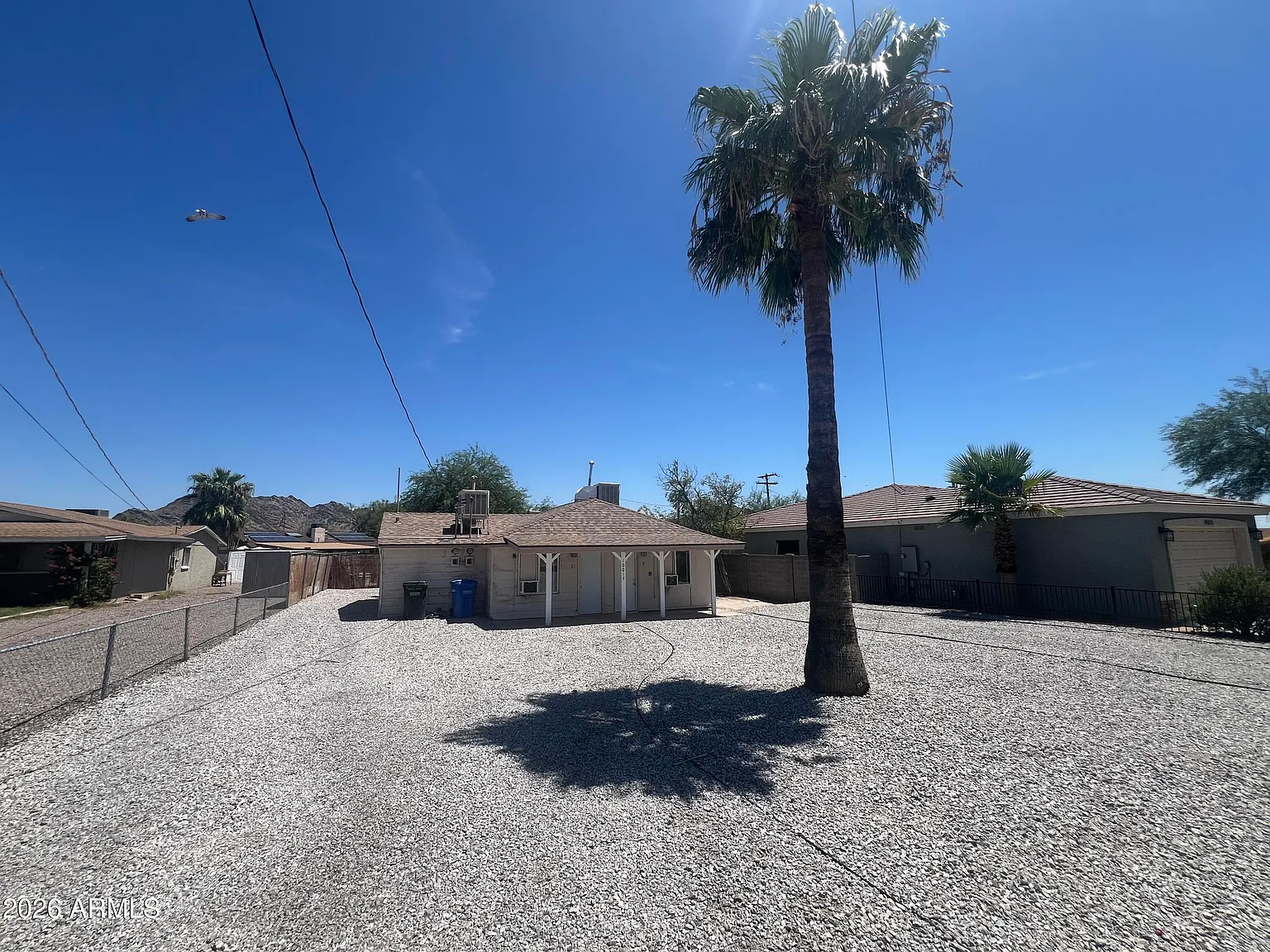 2 bed, 1.0 bath, 700 sqft, $900 — Photo 2