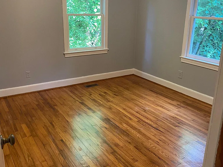 206 Hill St — Photo 11