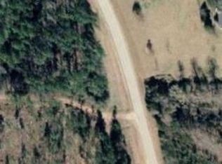 1933 Sewell Rd, Grantville, GA 30220