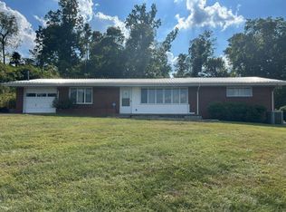 262 Rock Springs Dr, Kingsport, TN 37660