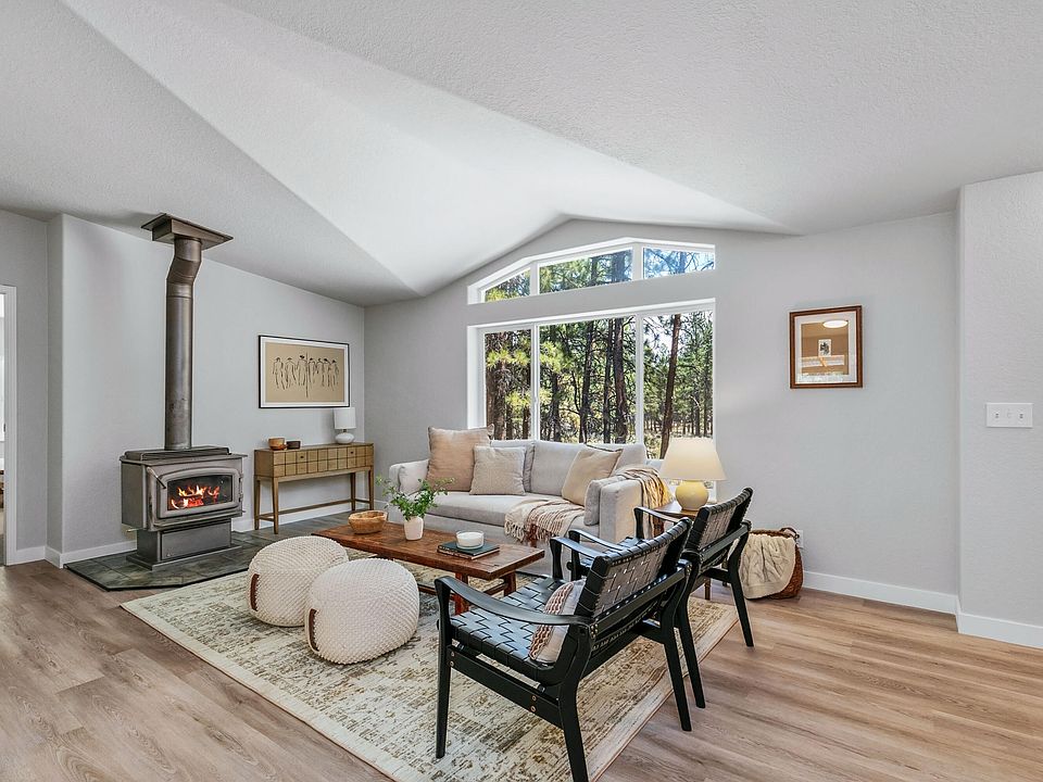 1st image of 19493 Buck Canyon Rd