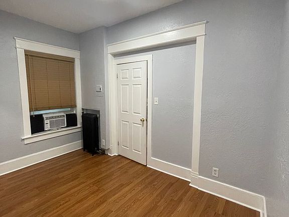 4th image of 347 S 300 E APT 1-12