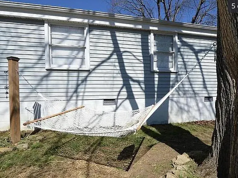 119 Myers St — Photo 5