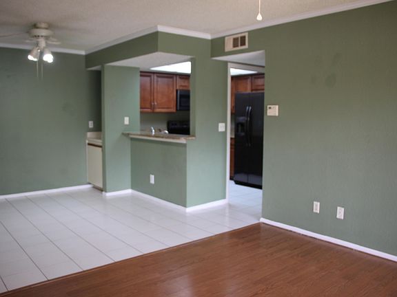 3rd image of 1504 SE Royal Green Cir #105