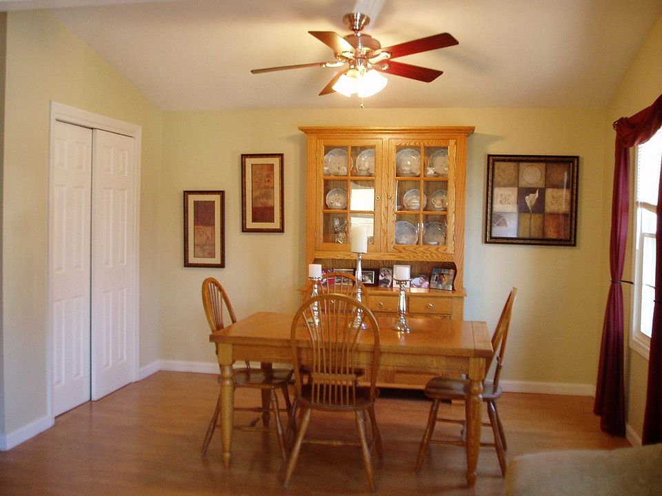 2nd image of 21 Morning Glory Rd