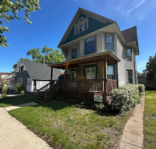 1122 Spring St #B — Photo 2