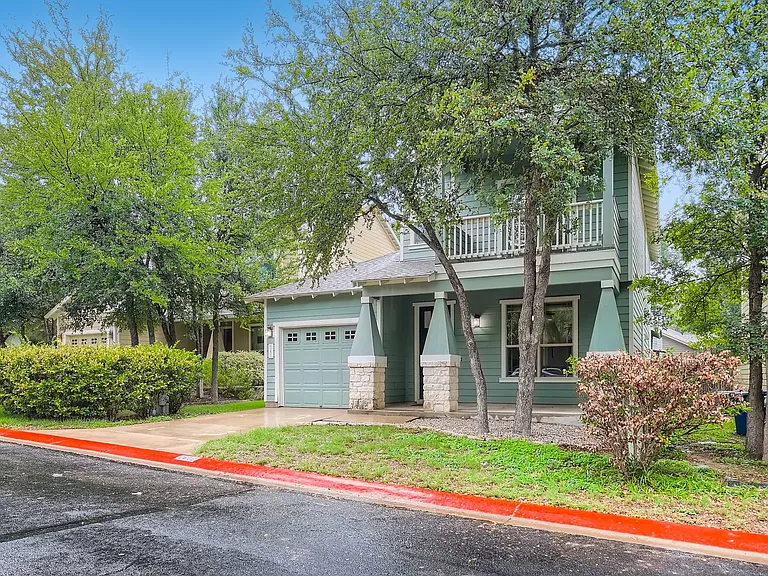2612 Lightfoot Trl — Photo 2