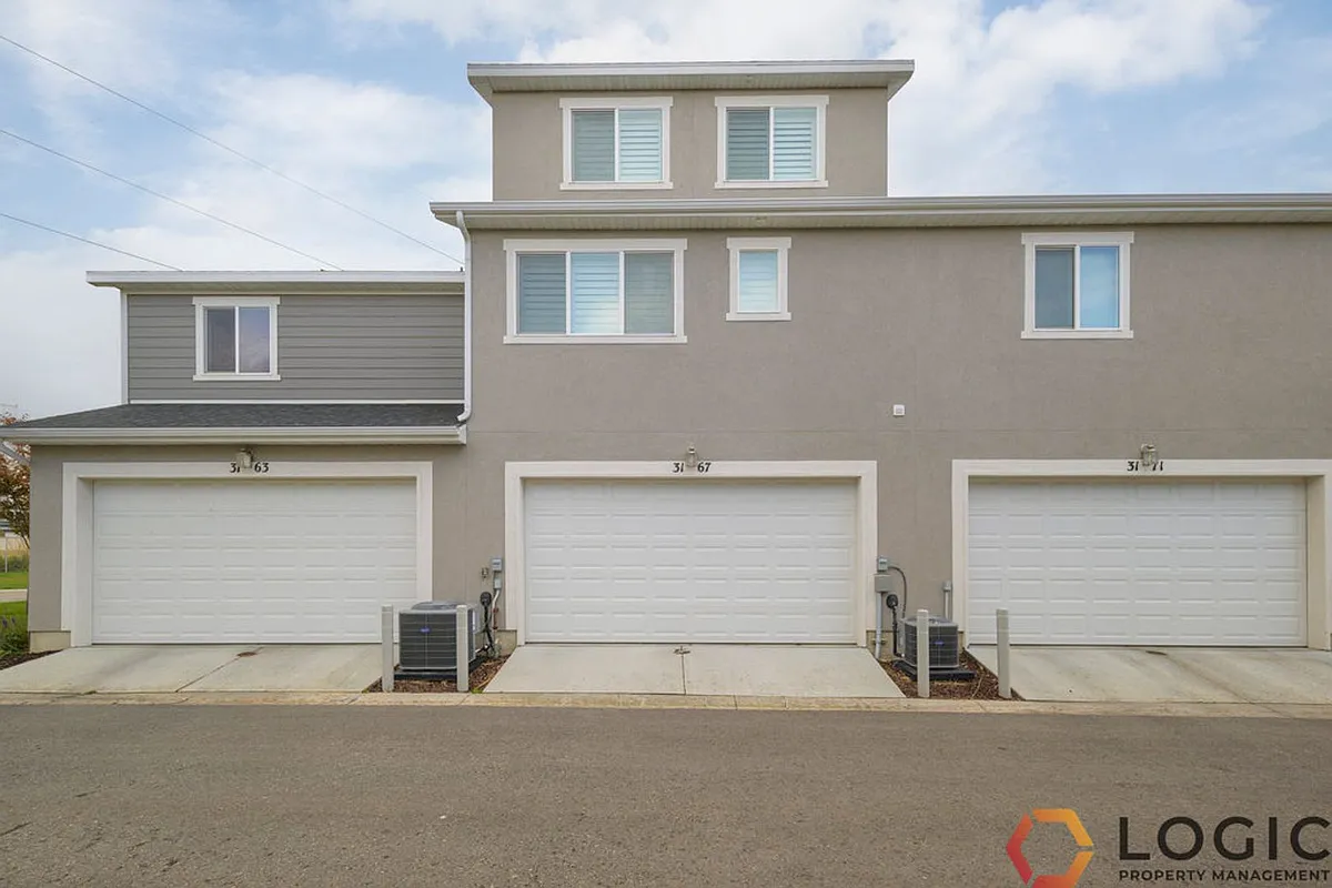 Building Photo - 3167 W 3725 S