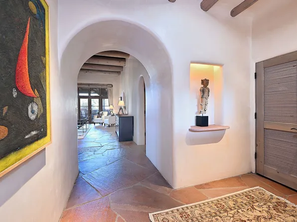 10 Plazuela Intimo, Santa Fe, NM 87506