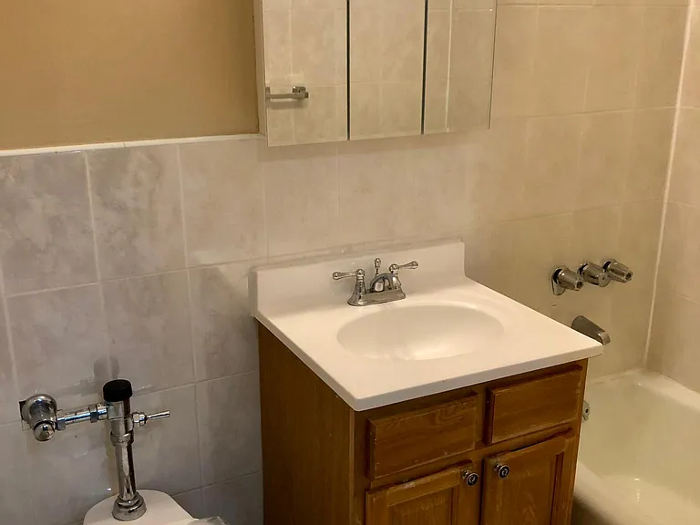 44-30 Douglaston Pkwy #6C — Photo 16