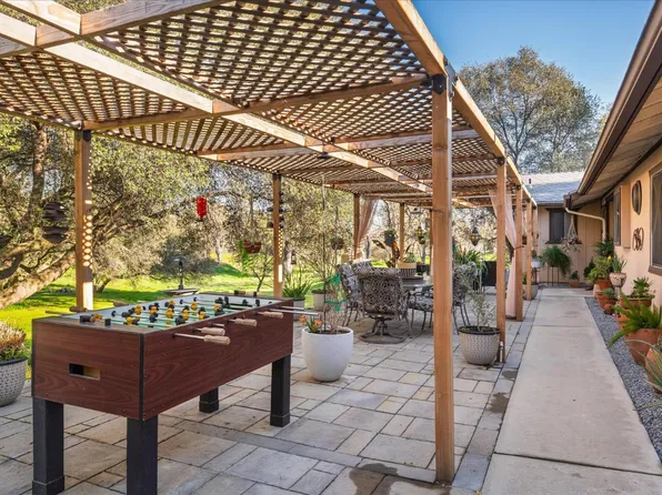 42612 John Muir Dr, Coarsegold, CA 93614