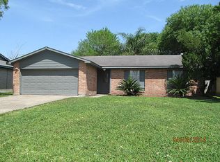 9909 Cardinal St, La Porte, TX 77571