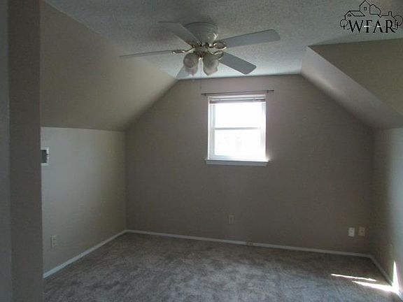 4th image of 2126 Selma Dr