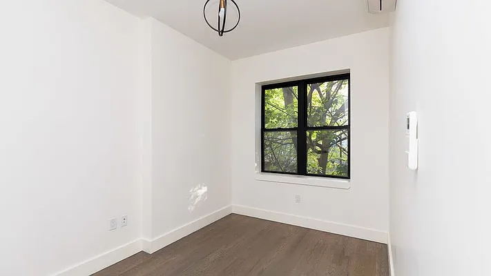 Rented by Nooklyn NYC LLC | media 10
