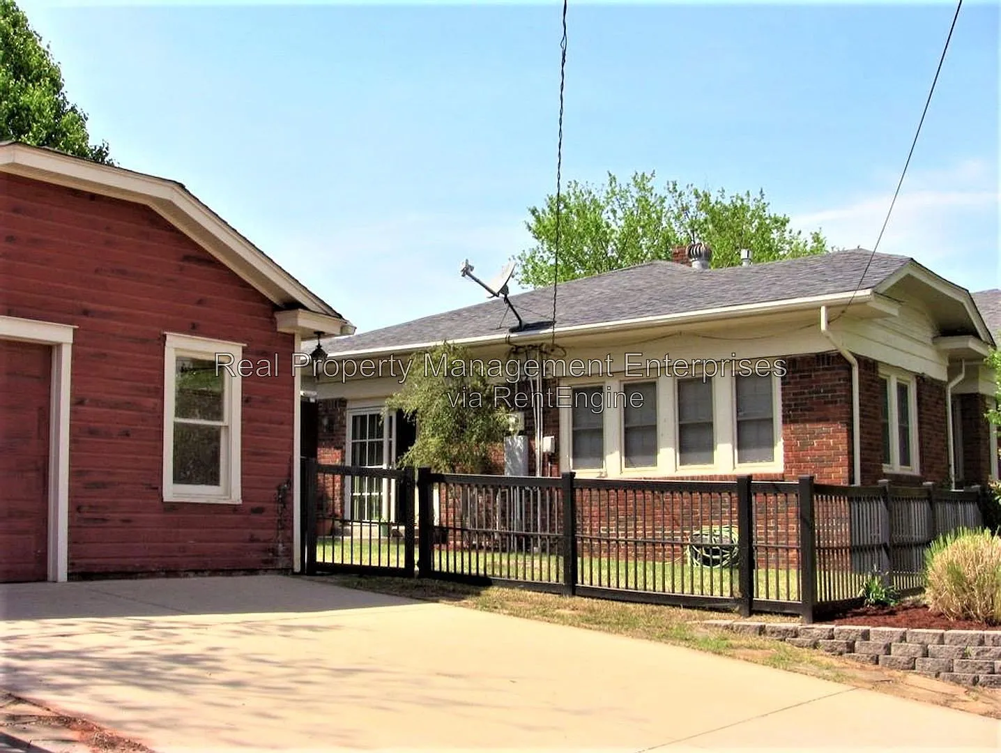 3 bed, 1.5 bath, 1582 sqft, $1,495 — Photo 2