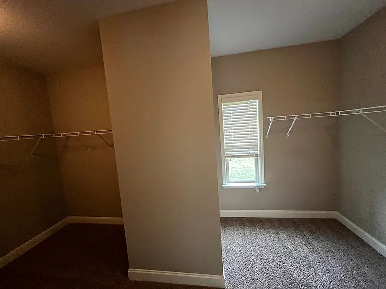 6841 Wren Creek Dr — Photo 3