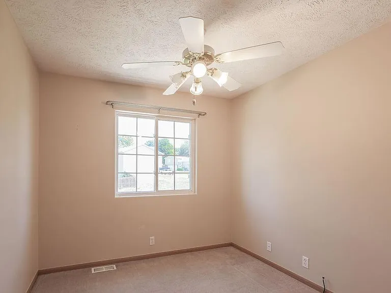 1123 Rawhide Rd — Photo 16