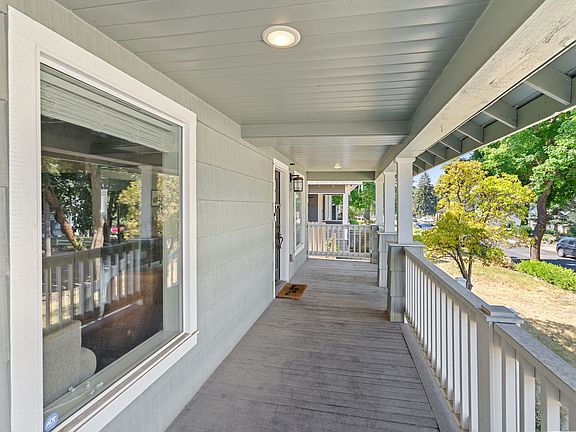 5th image of 3704 E 24th Ave