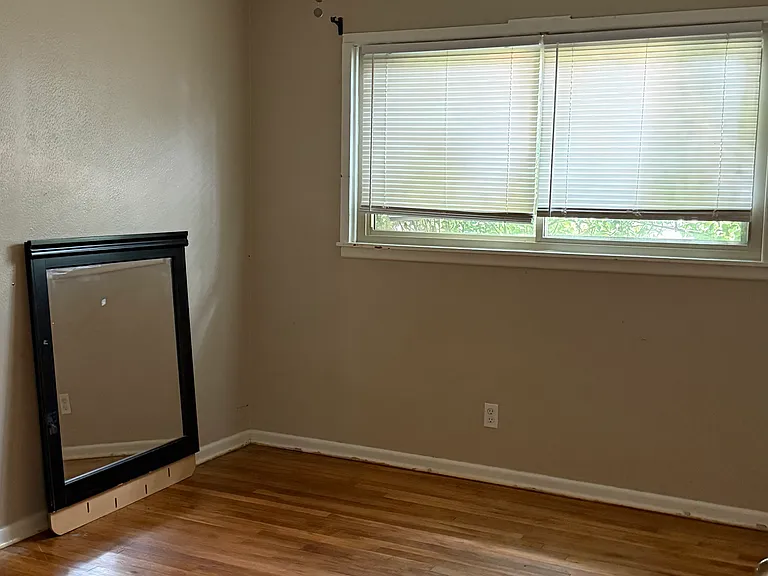 1800 Walnut Ave — Photo 11