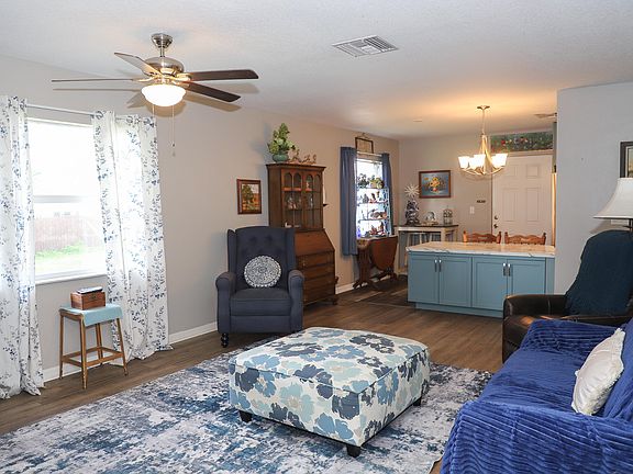 3rd image of 6102 Bamboo Drive