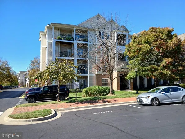 19605 Galway Bay Cir APT 301, Germantown, MD 20874