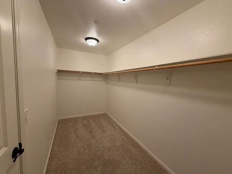 1194 Velarde Cir — Photo 49