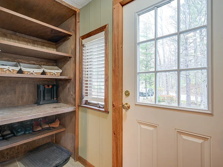21 Littlefield Rd — Photo 4