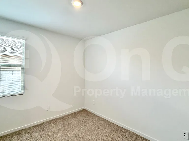4422 W Hunter Trl — Photo 14