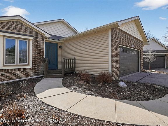 5th image of 3518 Apple Valley Rd