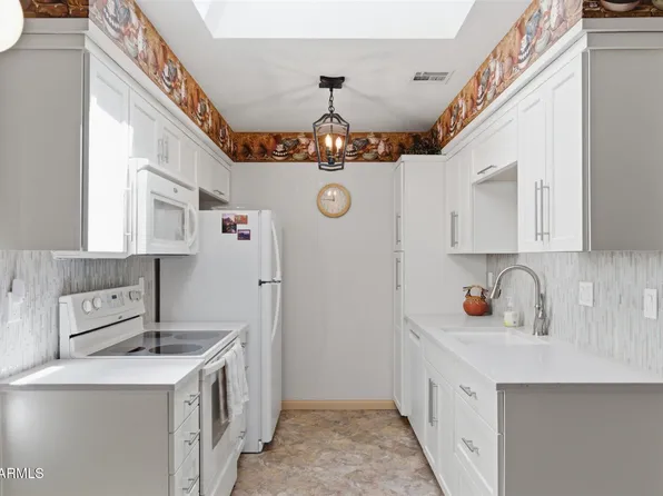 501 W TONOPAH Drive #6, Phoenix, AZ 85027