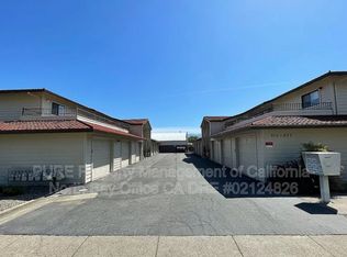 935 E Oak St, Ukiah, CA 95482